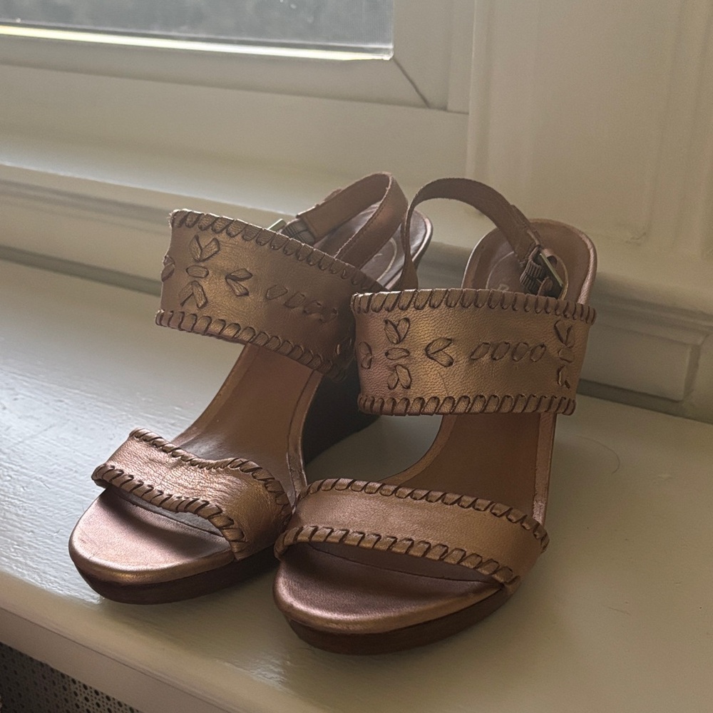 Jack Rodger’s rose gold/tan wedges